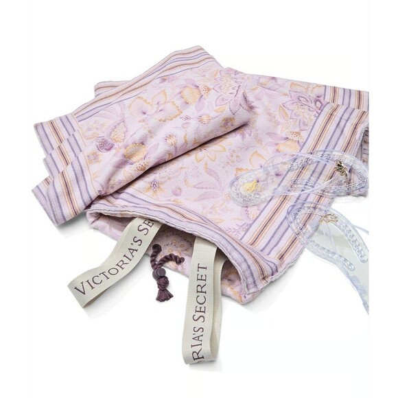 NEW Victoria’s Secret Packable Floral Stripe Beach Towel Blanket 2 in 1 Backpack - Picture 3 of 11